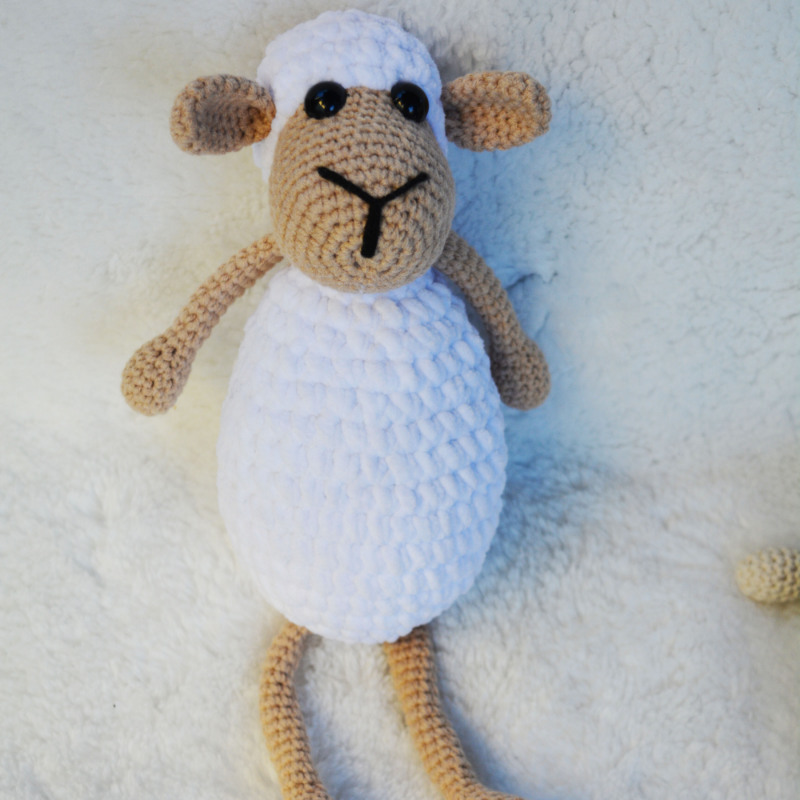 El Örgüsü Amigurumi Bebek - Organik ve Güvenli Oyuncak